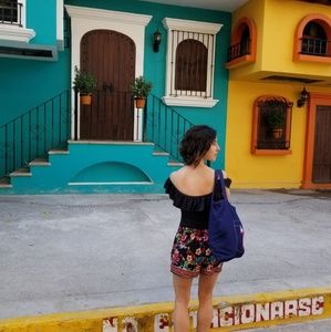 Meet your Posher, Elizabeth